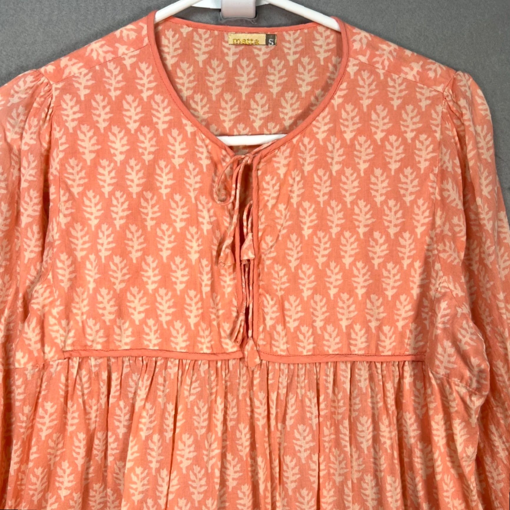 Vintage Matta Shirt Women Small Coral Pink Boho Maxi Dress Leaf Print Tiered Skirt Tie Neck Size 28" / US 6 / IT 42 - 5 Thumbnail