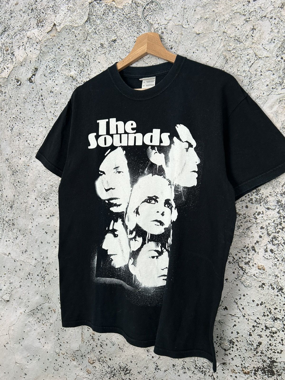 Band Tees The Sounds Vintage Rock Band Tee Metal Music Art Graphic Size US M / EU 48-50 / 2 - 2 Thumbnail