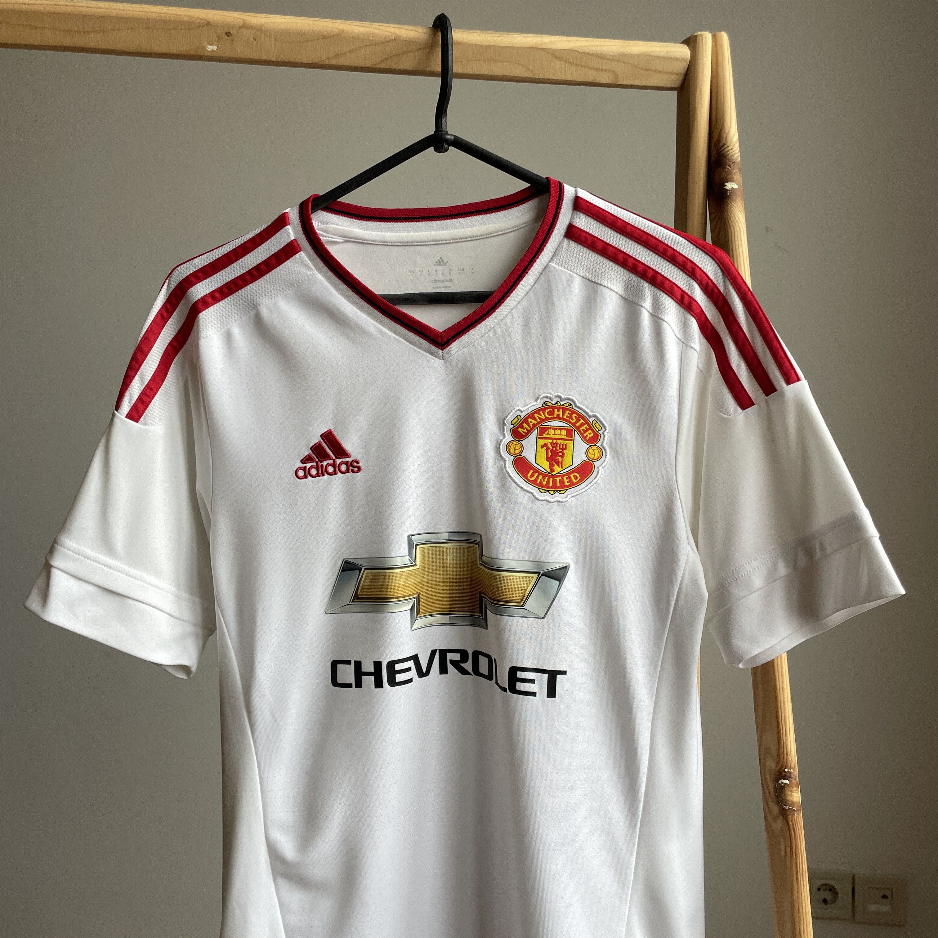 Adidas F.C. Manchester United 2015-16 Away Jersey Size S Size US S / EU 44-46 / 1 - 3 Thumbnail