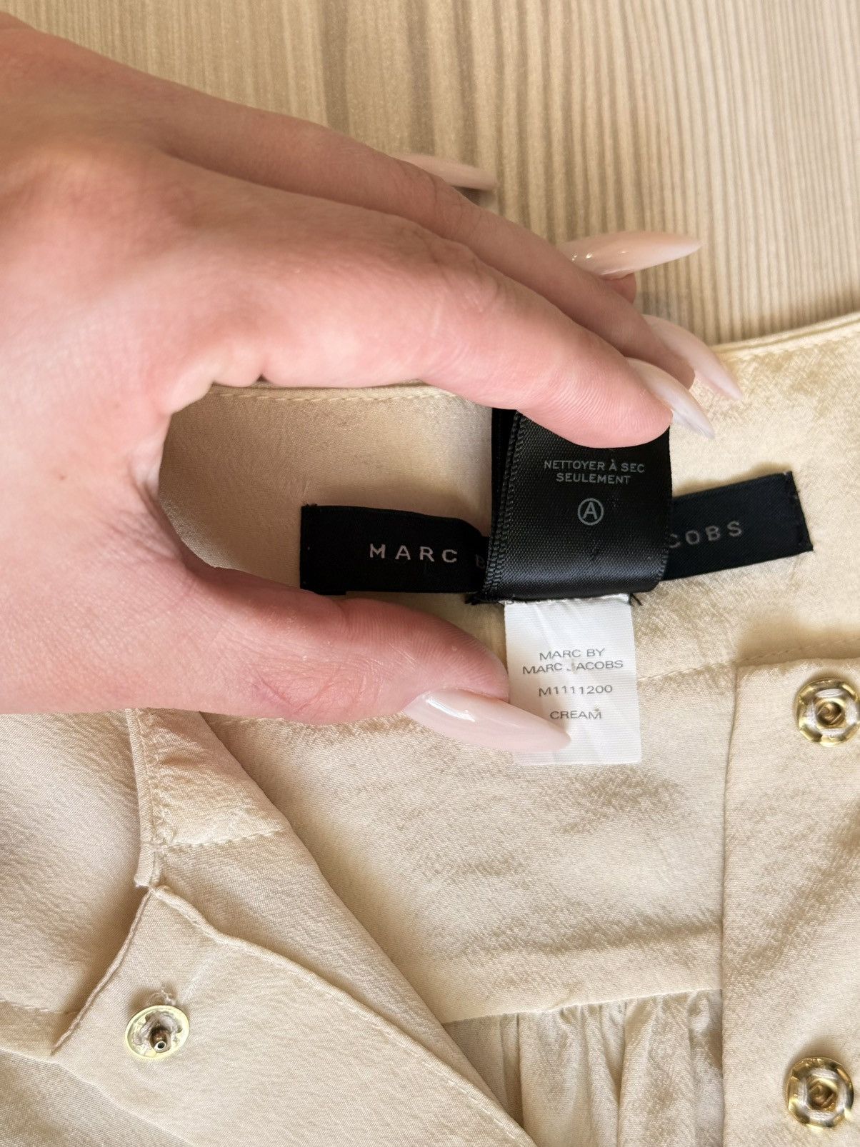 Marc by Marc Jacobs Marc by Marc Jacobs 100% Silk Peter Pan Collar Blouse Cream Size S / US 4 / IT 40 - 8 Thumbnail