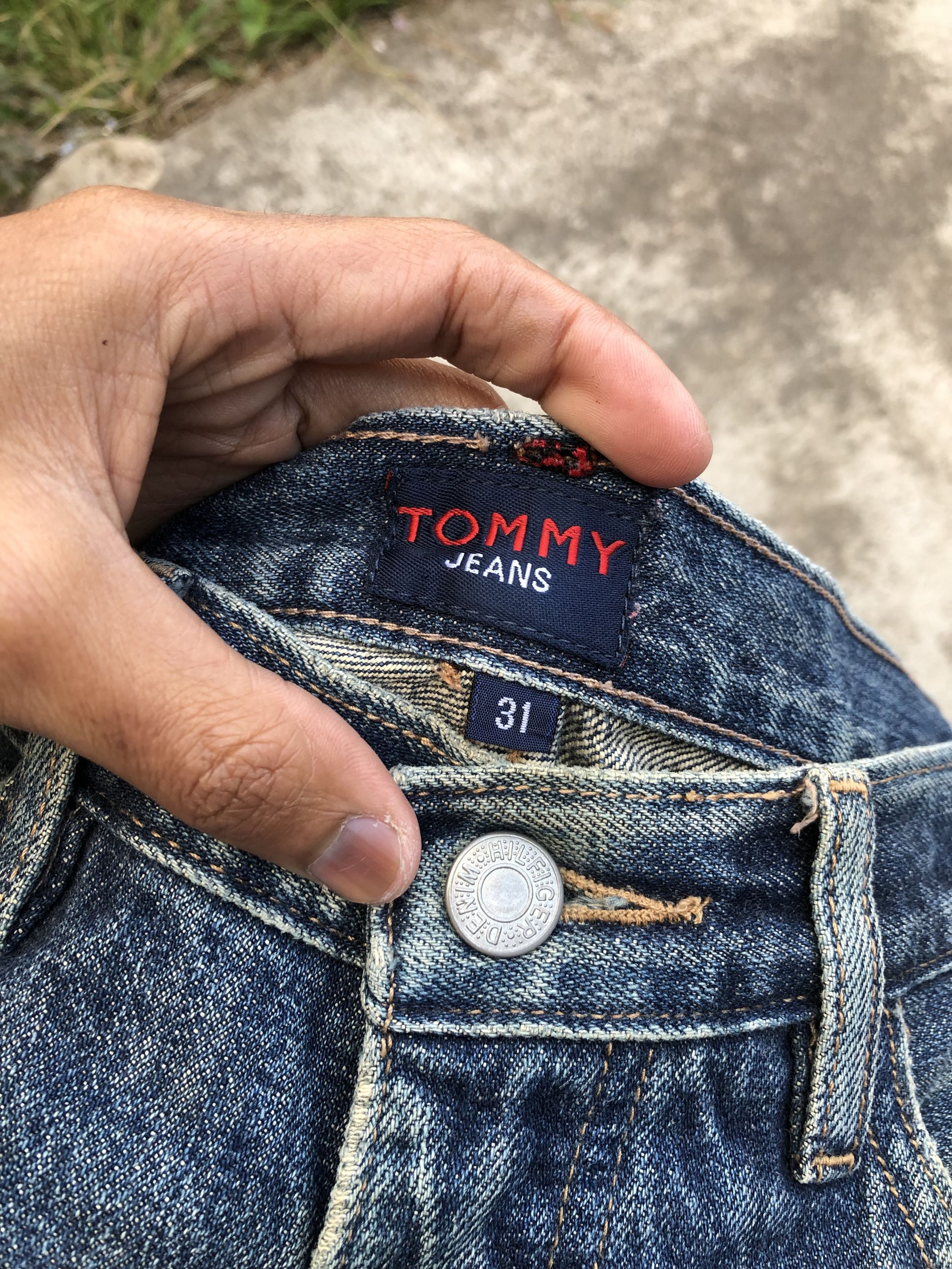 Tommy Hilfiger WIDE LEG TOMMY JEANS DISTRESSED DENIM Size US 31 - 10 Thumbnail