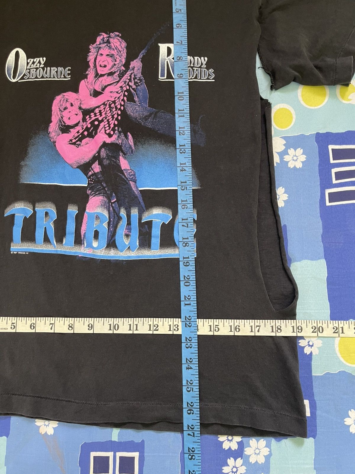 Band Tees Thrashed Vtg Ozzy Osbourne and Randy Rhoads "Tribute" shirt Size US M / EU 48-50 / 2 - 18 Thumbnail