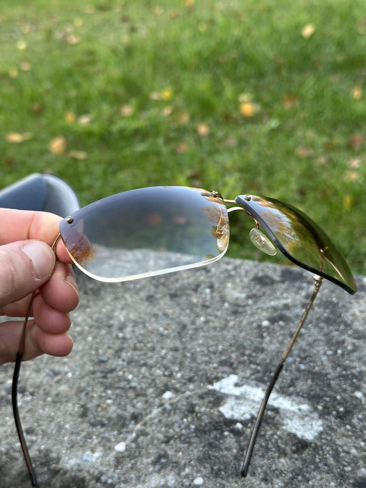 Gucci Vintage Gucci Sunglasses GG2652/S Gold with case Size ONE SIZE - 13 Thumbnail