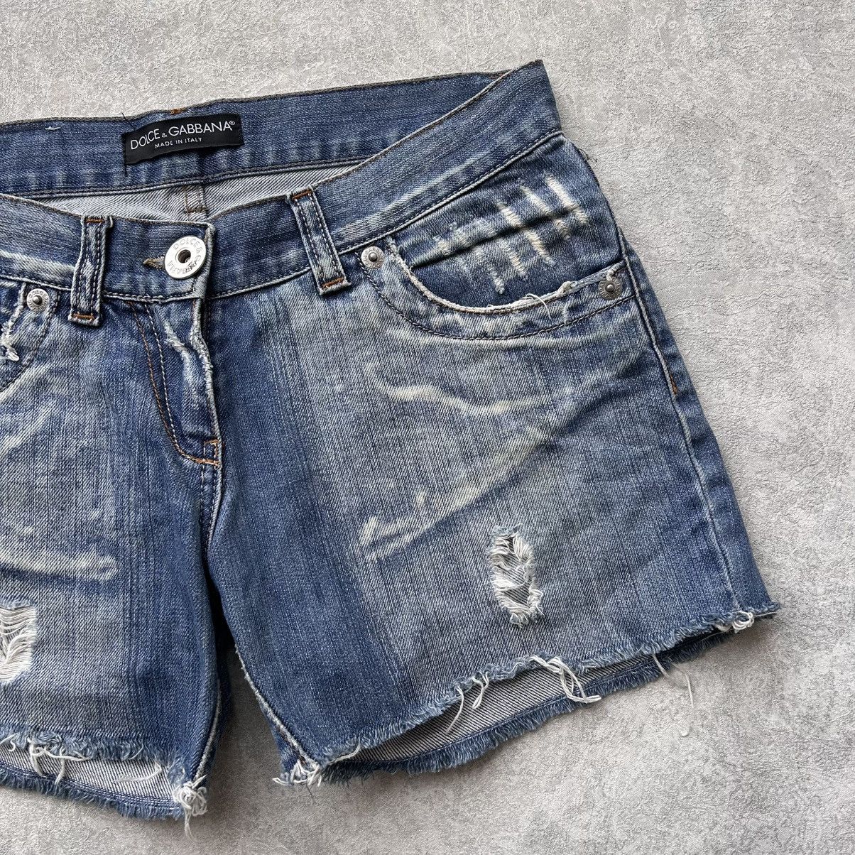 Dolce & Gabbana Vintage 90s Dolce Gabbana Distressed Mini Shorts Size 30" / US 8 / IT 44 - 4 Thumbnail
