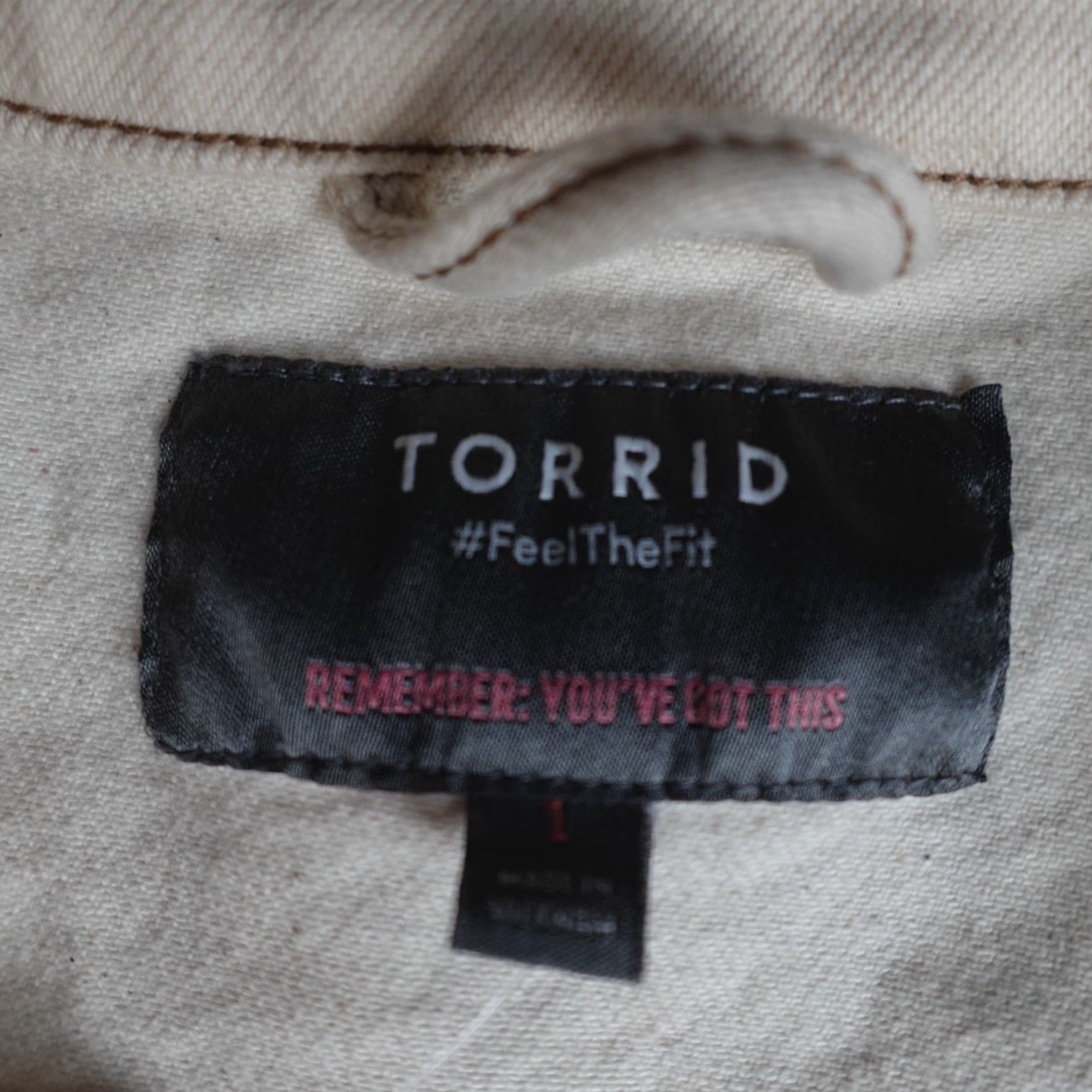 Torrid Torrid Womens Jacket 1X Ivory Denim Trucker Pocket Crop NEW Jacket 1X Ivory Denim Trucker Pocket Crop Torrid Womens Mens? Size XL / US 12-14 / IT 48-50 - 2 Thumbnail