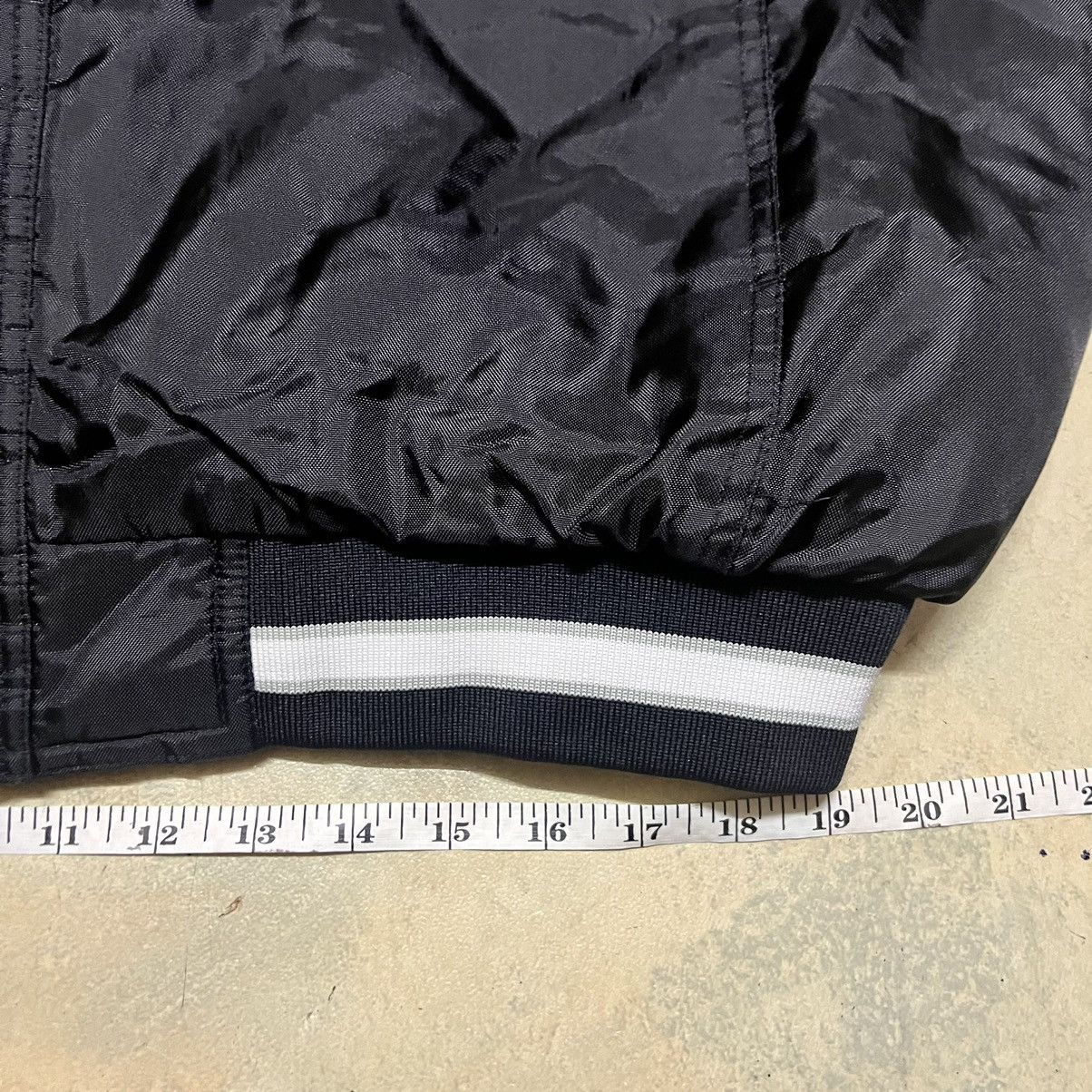 NFL Raiders Big Logo Hoody Jacket by Reebok Size US L / EU 52-54 / 3 - 13 Thumbnail