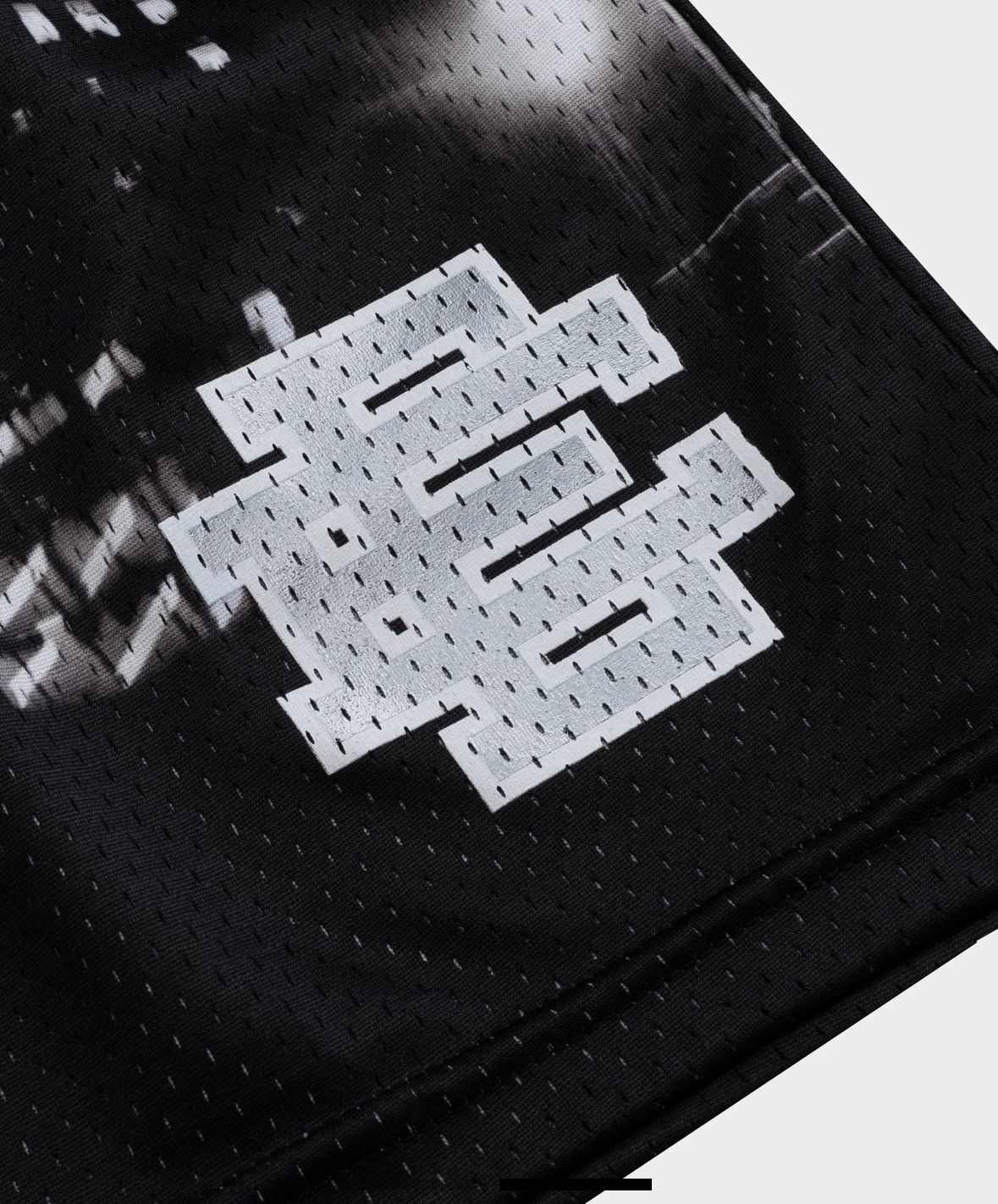 Eric Emanuel Eric Emanuel EE Basic NYC Skyline Shorts Black Size(M) Size US 32 / EU 48 - 2 Thumbnail