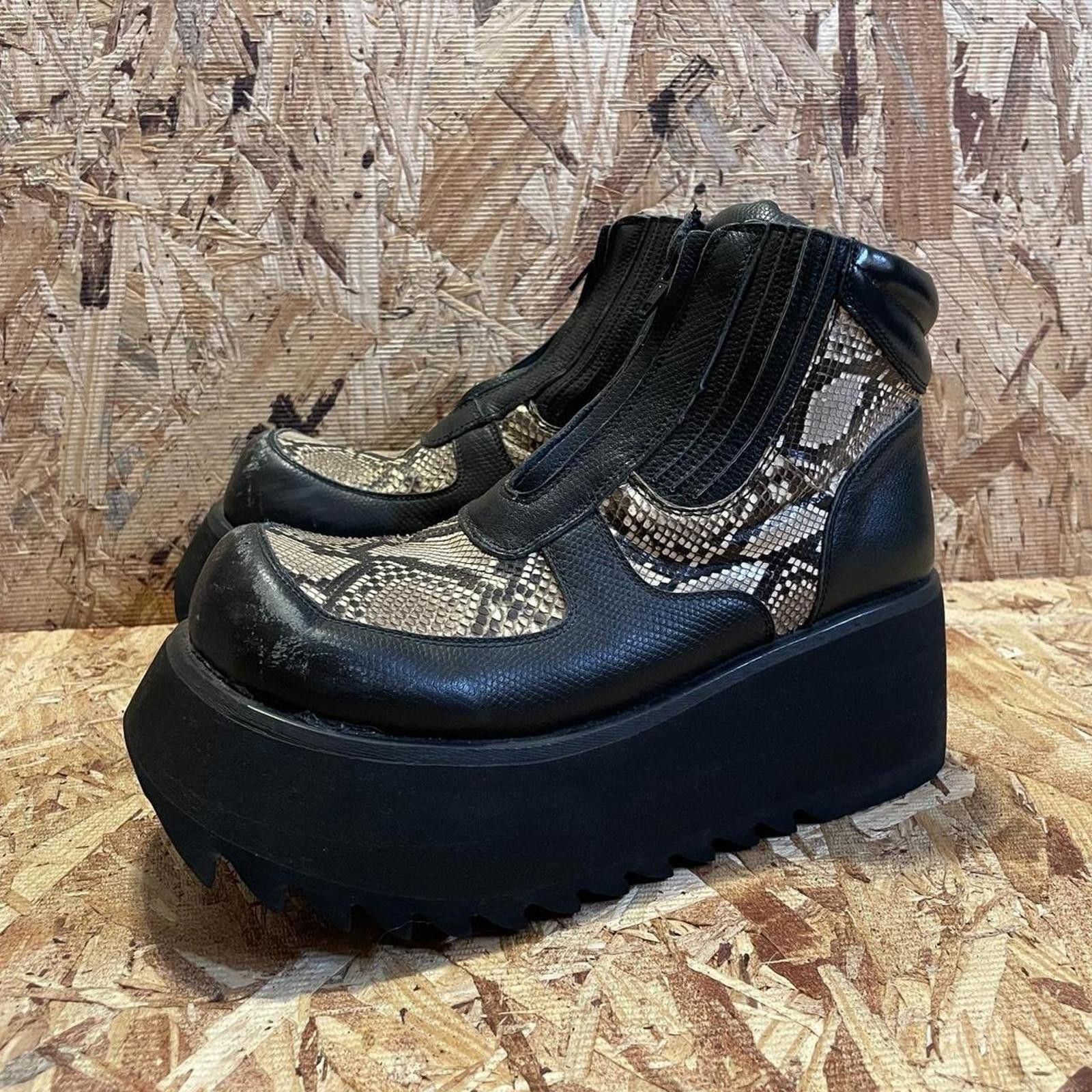 Other [90s Japanese] • : Vintage snake skin gothic platform boots Size US 6.5 / IT 36.5 - 1 Thumbnail