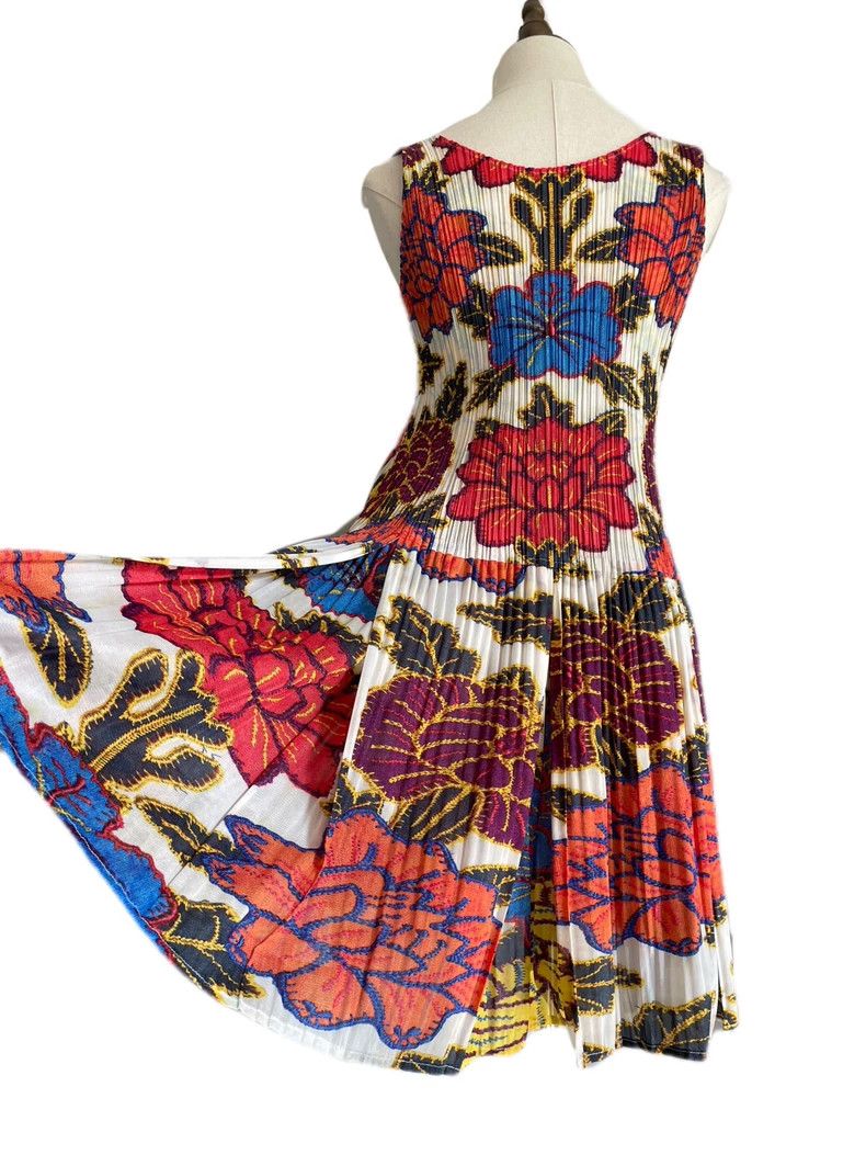 Issey Miyake Issey Miyake Peony dress Size L / US 10 / IT 46 - 1 Thumbnail