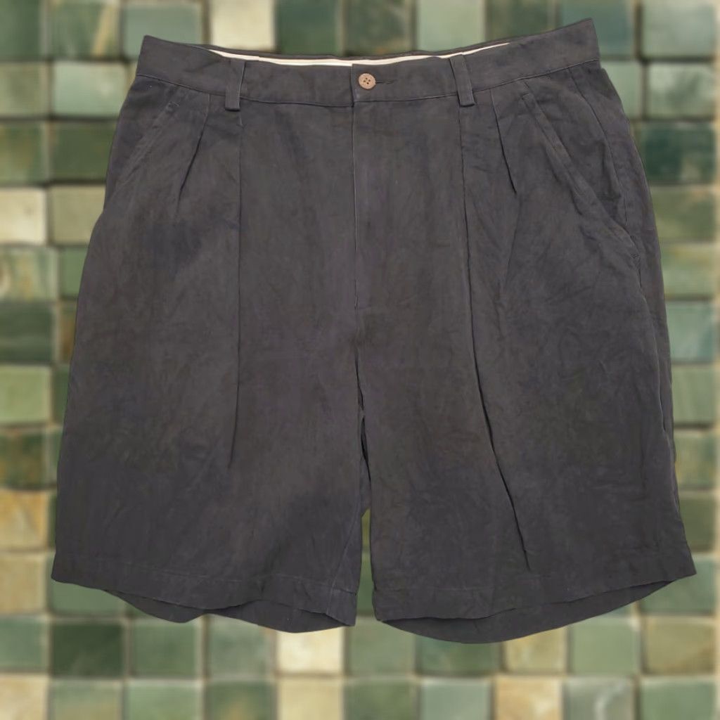 Tommy Bahama Tommy Bahama Shorts Mens 36 Black Pleated 100% Silk Casual Outdoor Chino Golf Size US 36 / EU 52 - 1 Thumbnail