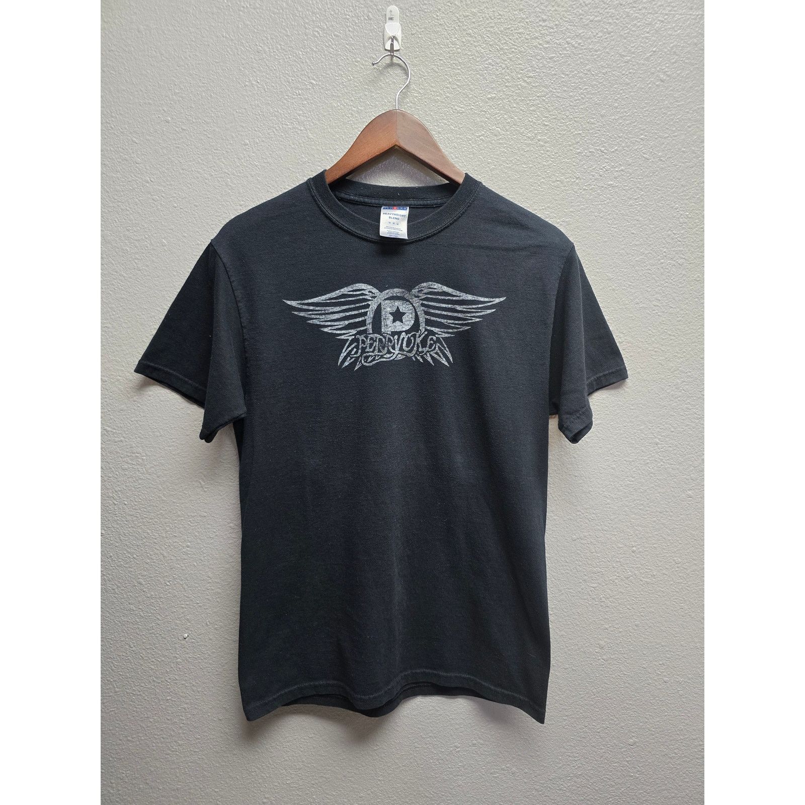 Jerzees Perryoke Shirt Sing With Me Black Tee Winged Star Graphic M Size US M / EU 48-50 / 2 - 1 Thumbnail