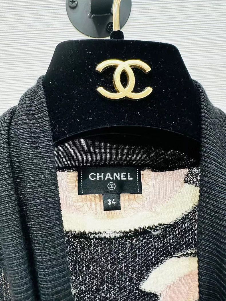 Chanel Chanel Full logo knitted undershirt sweater Size XXS / US 00 / IT 34 - 2 Thumbnail