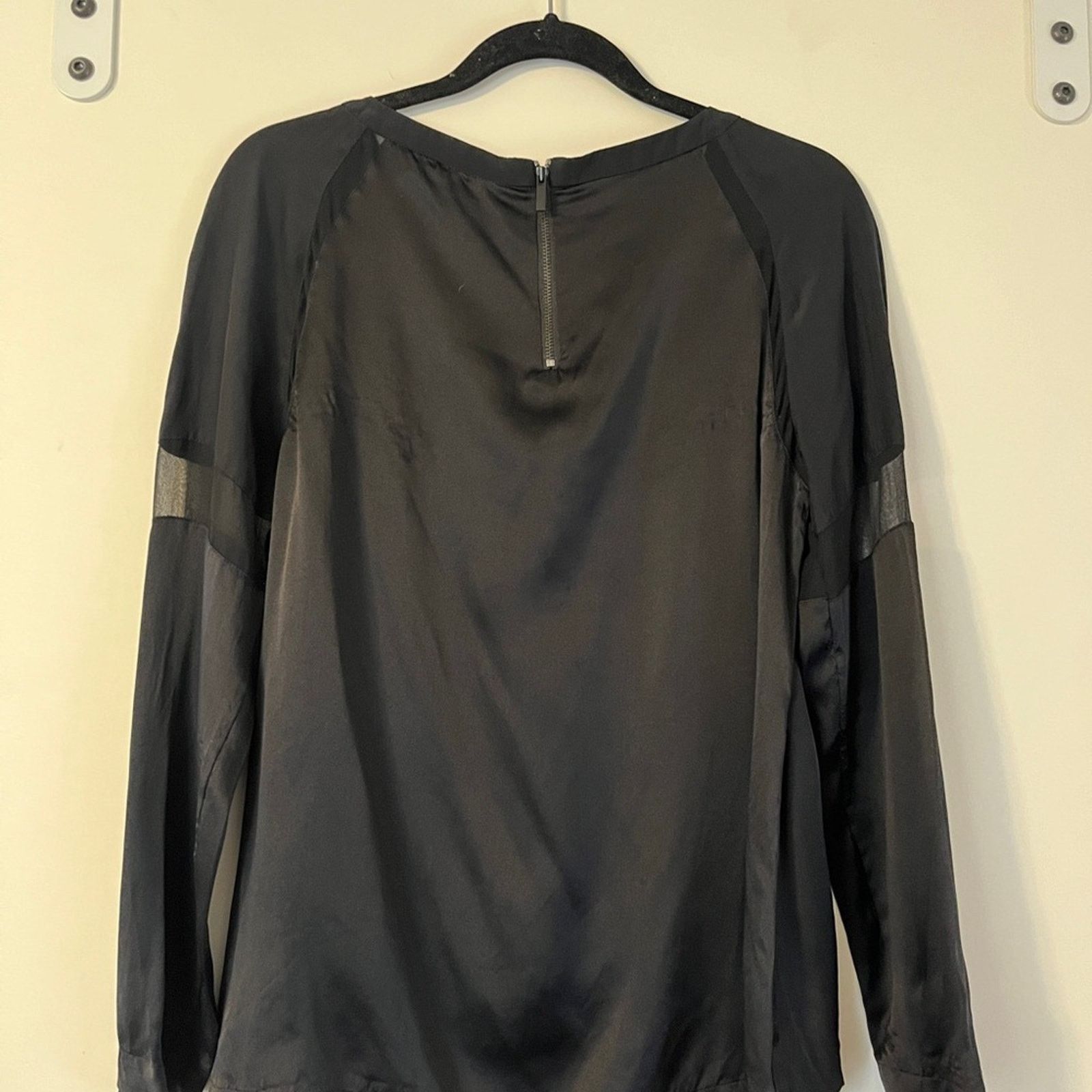 Elizabeth and James Elizabeth and James black silk blouse sheet inset XS Size XS / US 0-2 / IT 36-38 - 3 Thumbnail