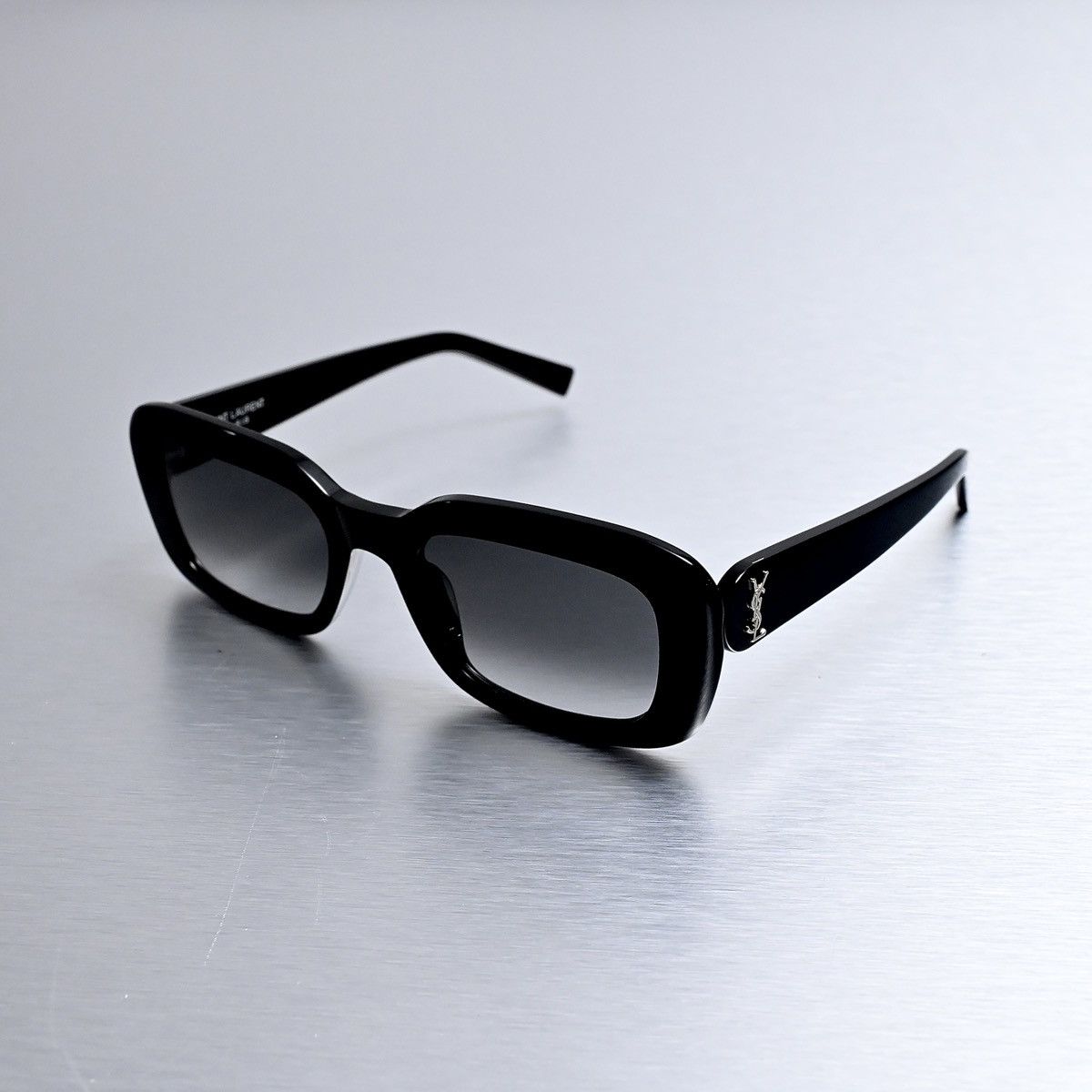 Saint Laurent Paris SAINT LAURENT SL M130 SUNGLASSES Size ONE SIZE - 1 Thumbnail