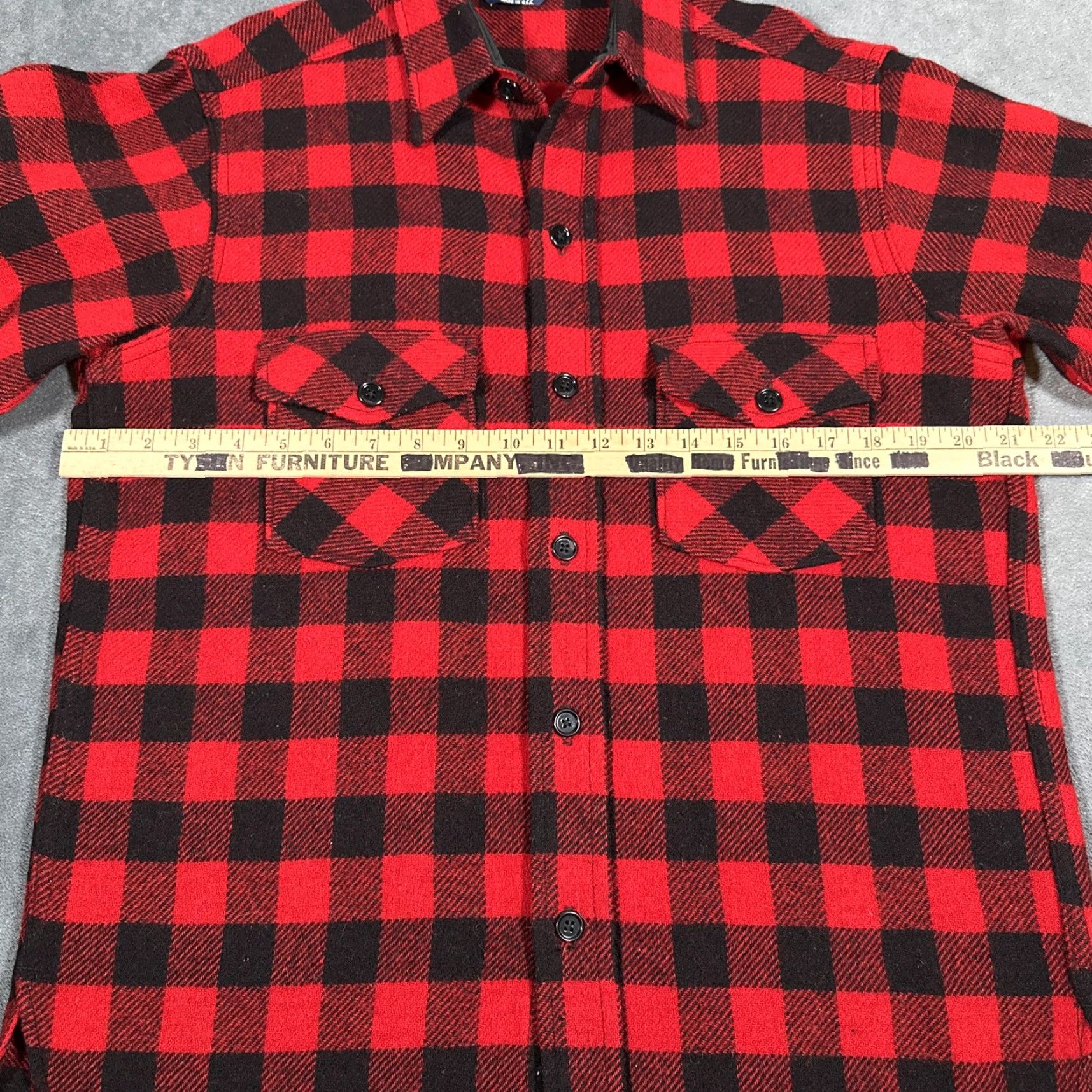 Vintage VINTAGE Woolrich Shirt Jacket Mens M Red Black Buffalo Plaid Wool USA 80s Button-Up Casual Workwear Mens Size US M / EU 48-50 / 2 - 5 Thumbnail