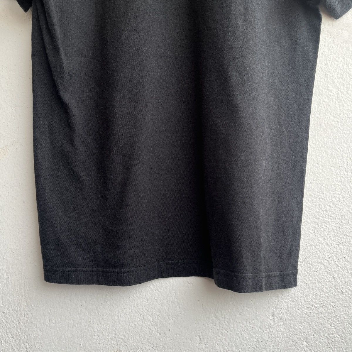 Band Tees VINTAGE 2007 RED HOT CHILI PEPPERS ICONIC LOGO TSHIRT Size US S / EU 44-46 / 1 - 15 Thumbnail
