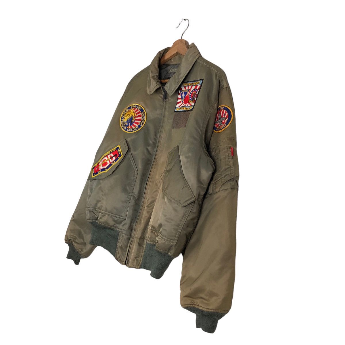 Vintage Vintage Fly Bomber Jacket Riot Riot Lucky Strike Full Patch Size US L / EU 52-54 / 3 - 2 Thumbnail