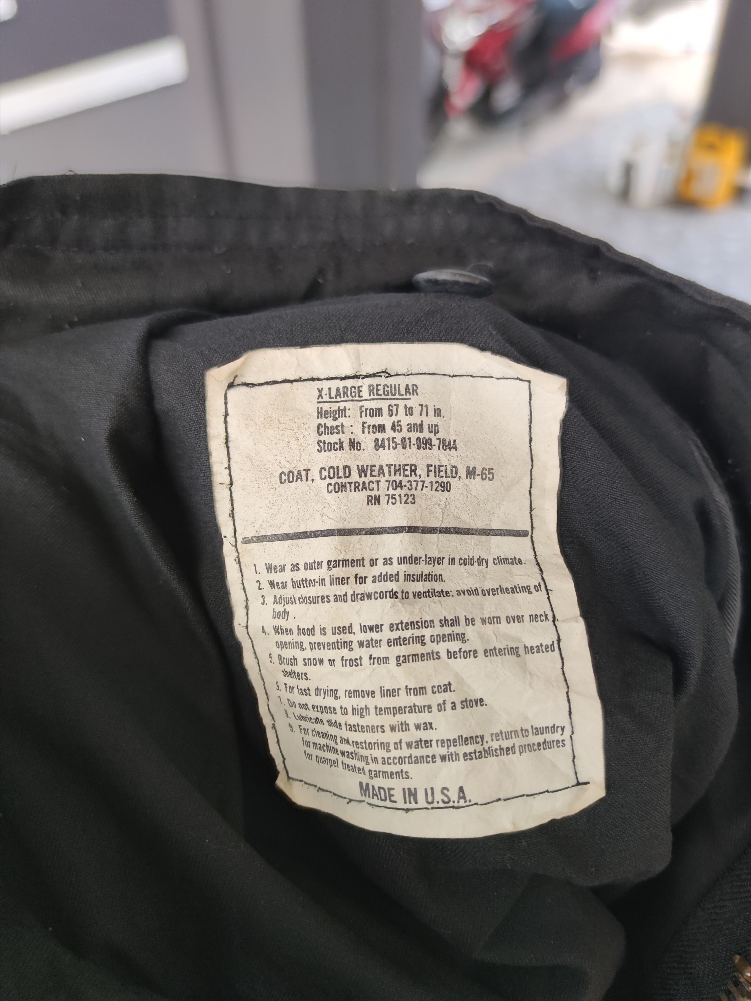 Vintage Vintage M-65 Cold Weather Man's Field Jacket Made in USA Size US XL / EU 56 / 4 - 9 Thumbnail