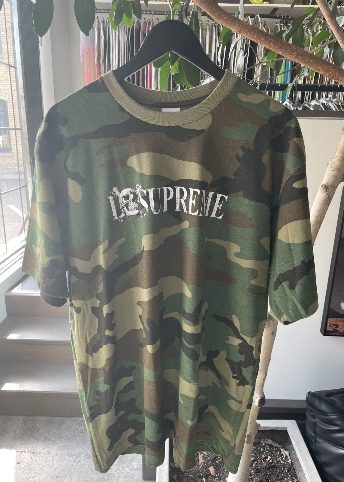 Supreme Supreme Skull Tee 'Woodland Camo' Size US XL / EU 56 / 4 - 1 Thumbnail