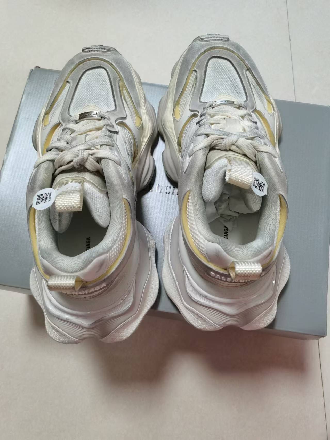 balenciaga cargo sneaker white 42