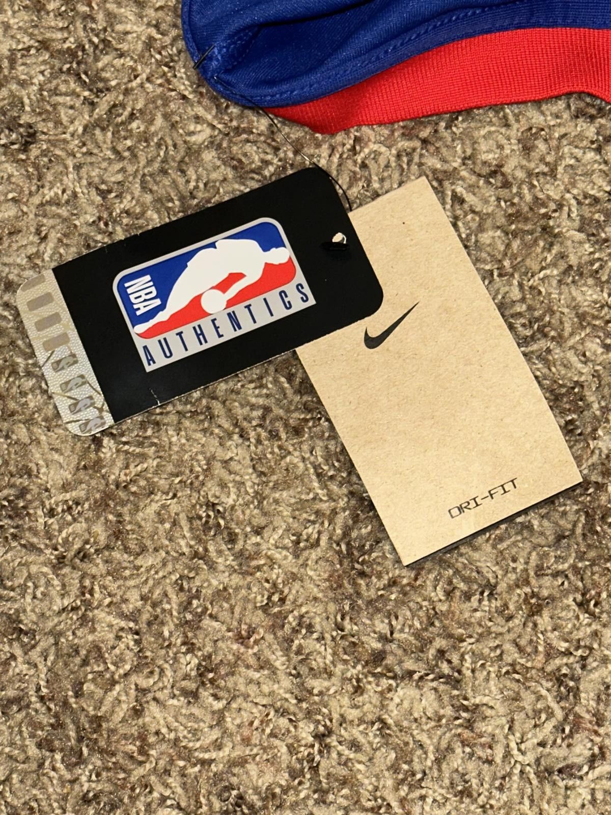 Nike Nike Men’s Detroit Pistons Icon Edition 2022/23 Dri-FIT NBA Swingman Jersey Size US M / EU 48-50 / 2 - 12 Thumbnail
