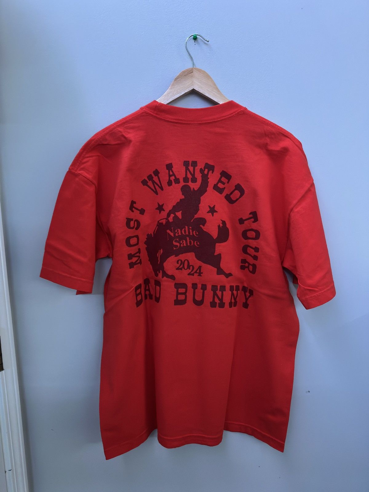Other Bad Bunny Most Wanted Tour Tee Size US L / EU 52-54 / 3 - 2 Thumbnail