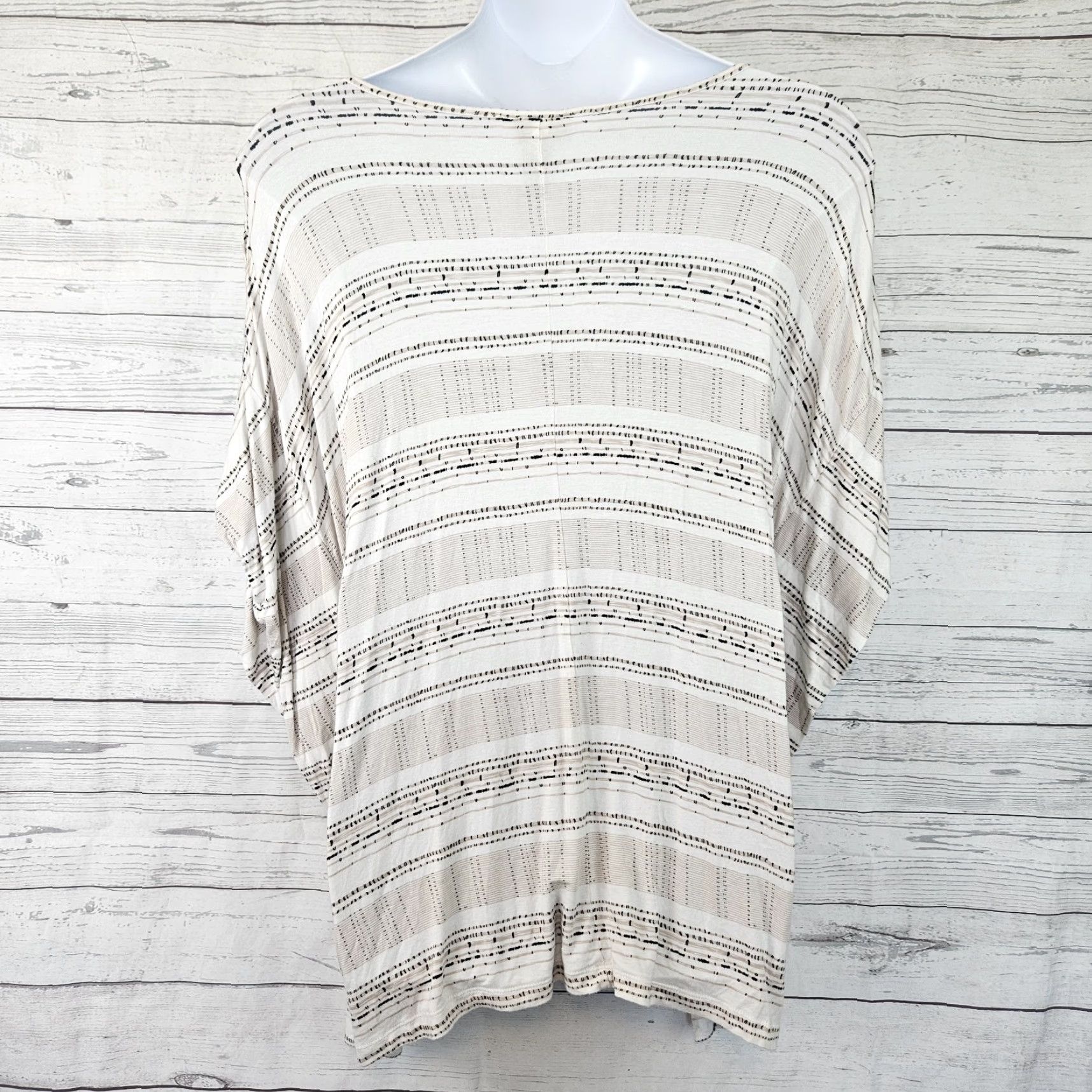 Vintage Catherines Womens Top 0X Blouse Shirt Striped Rayon Blend White Tan Size 0X Womens High-Quality Used Condition Size XL / US 12-14 / IT 48-50 - 3 Thumbnail
