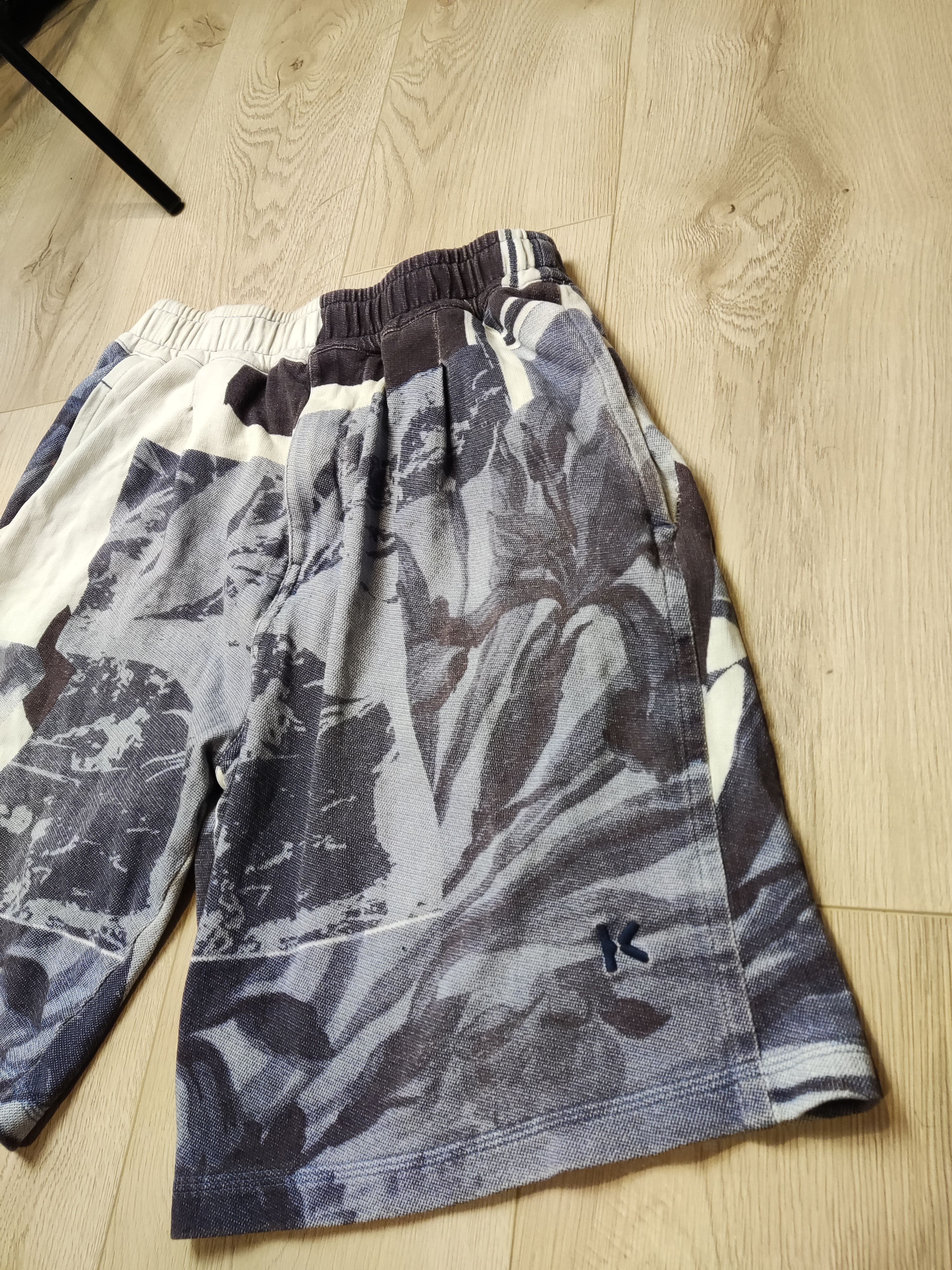 Kenzo Kenzo Cut-out Flowers bermuda shorts sweat tropical floral Size US 28 / EU 44 - 24 Thumbnail