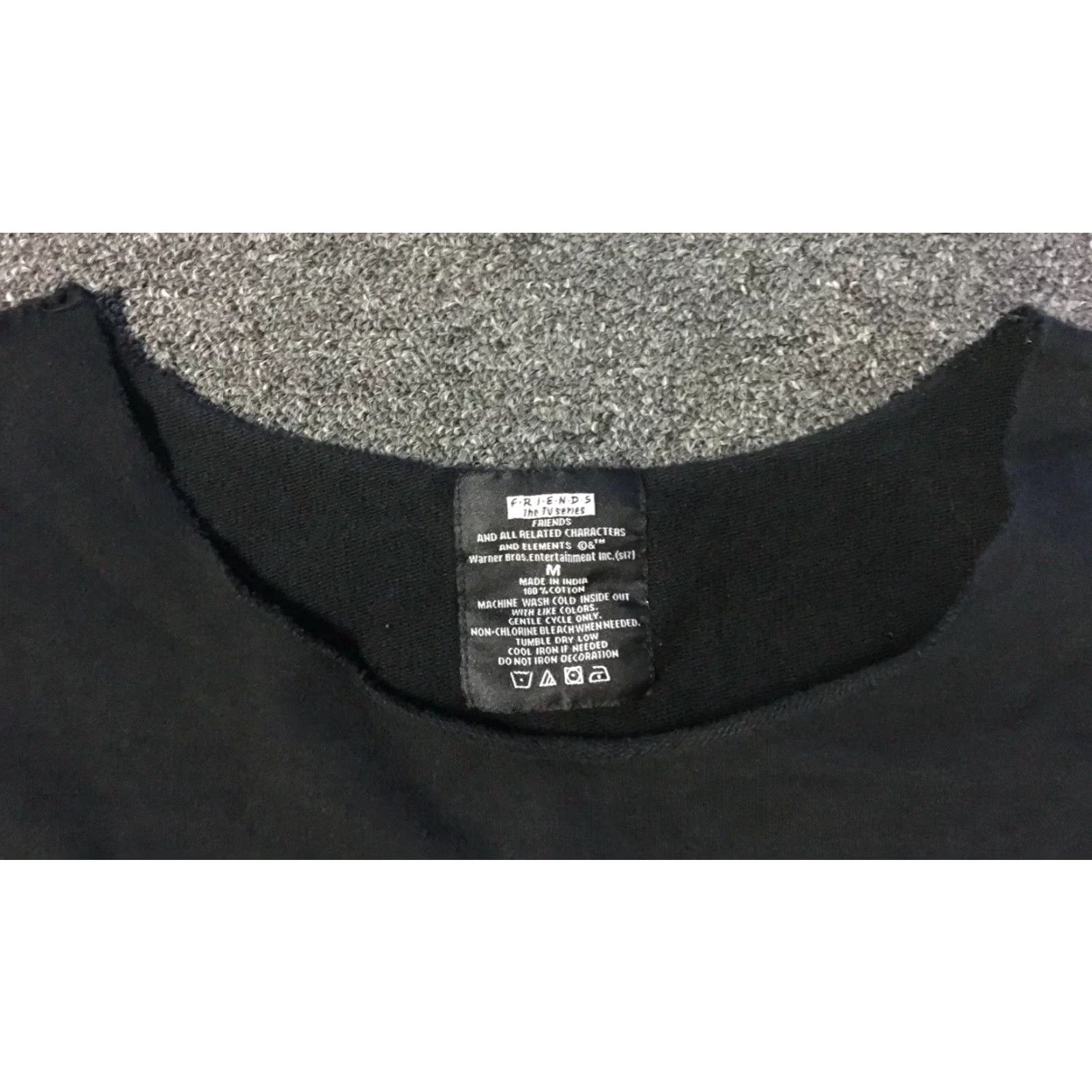 Vintage VINTAGE Women’s Friends TV Show Cropped Sweater M 90s Central Perk Black Logo Shirt Womens Size M / US 6-8 / IT 42-44 - 3 Thumbnail