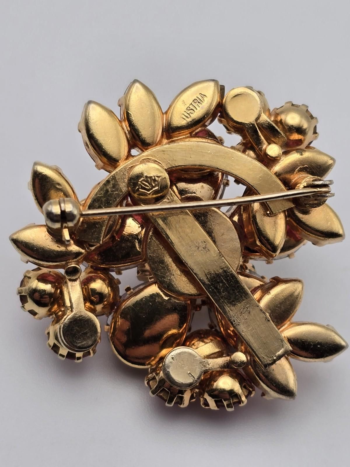 Other Schoffel Austrian Rhinestone Crystal Flower Brooch Size ONE SIZE - 4 Thumbnail