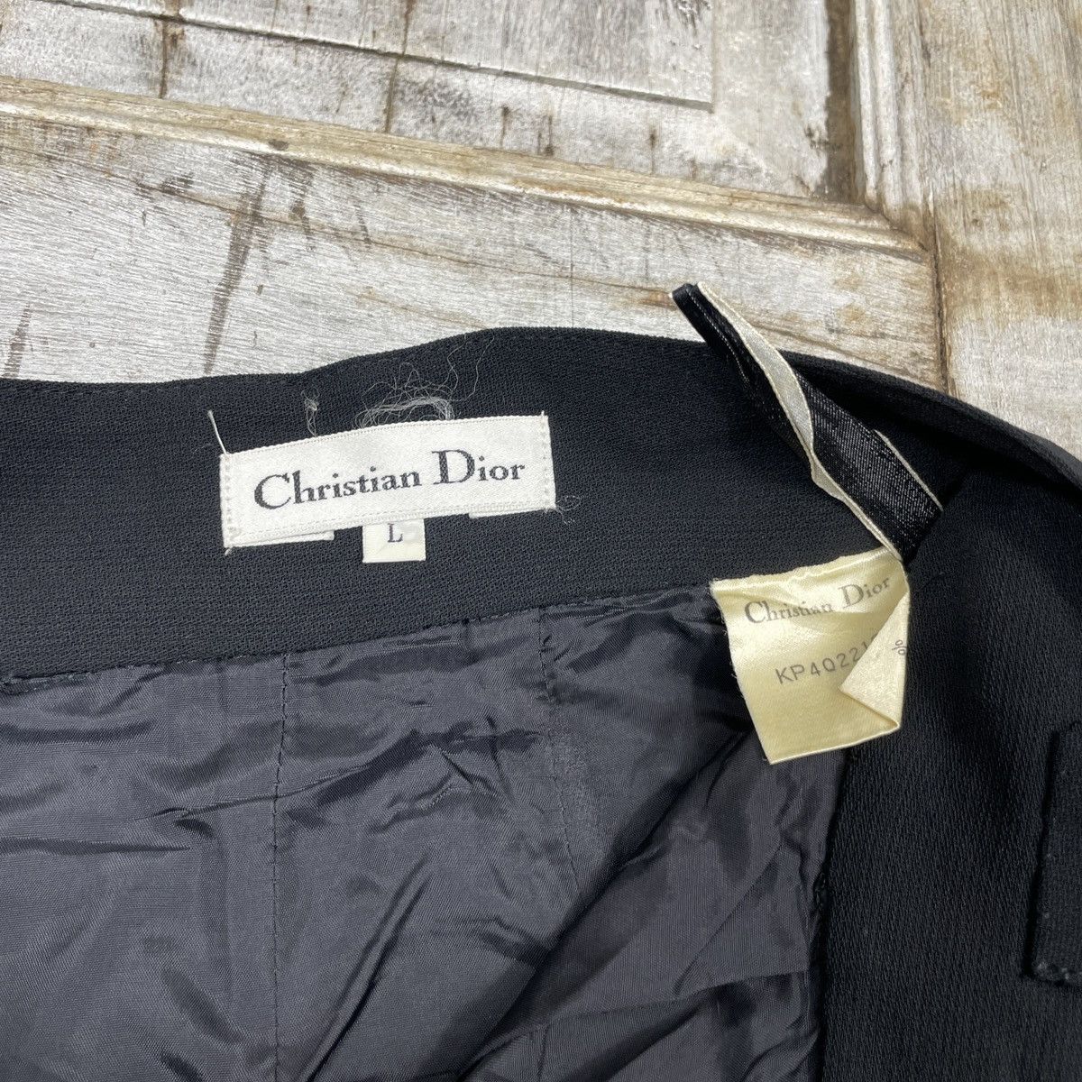 Dior × Vintage Vintage Dior Distressed Sport Short Ladies Pant Size 26" / US 2 / IT 38 - 7 Thumbnail