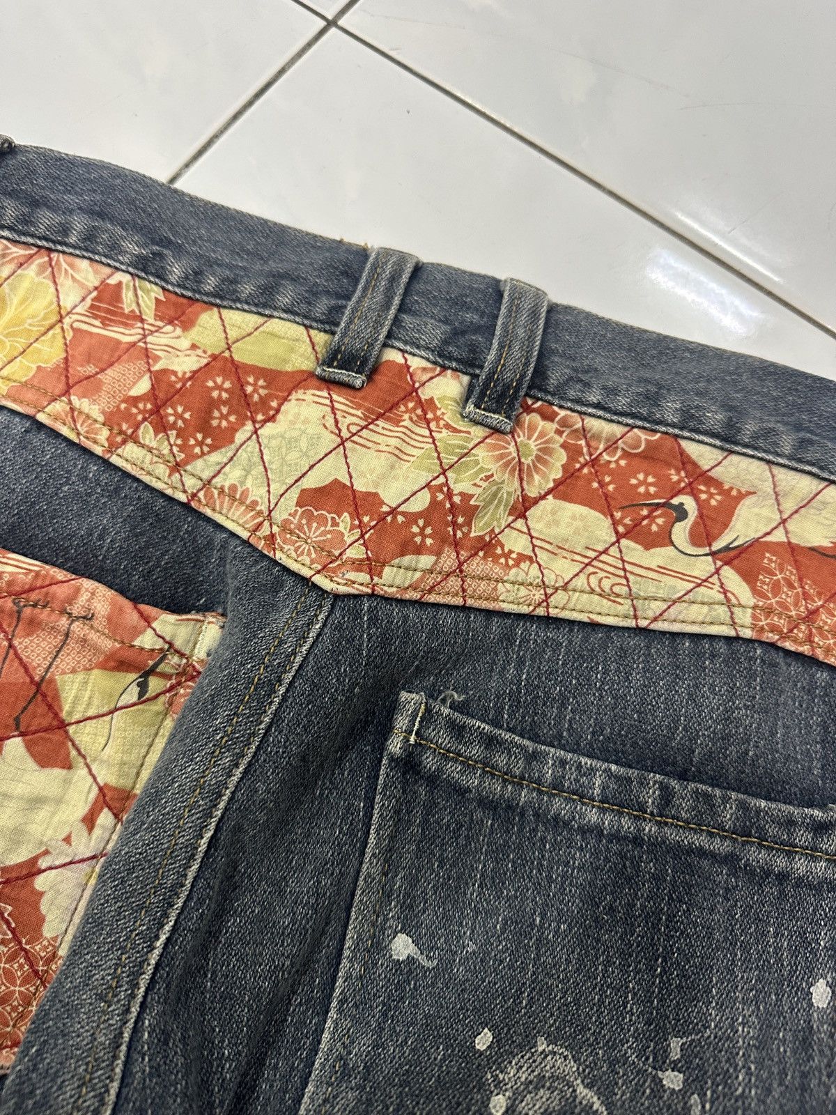 Japanese Brand × Vintage Vintage Japanese Souvenir Fish Koi Jeans Size US 31 - 5 Thumbnail