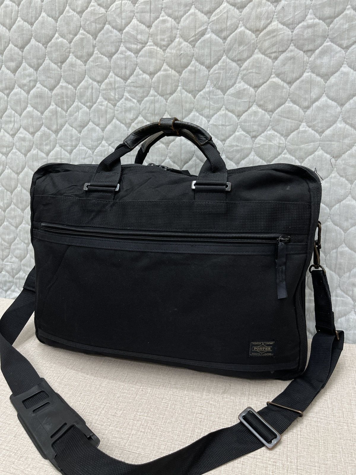 Porter 🔥🔥🔥ARCHIVE VTG PORTER MESSENGER BAG Size ONE SIZE - 3 Thumbnail