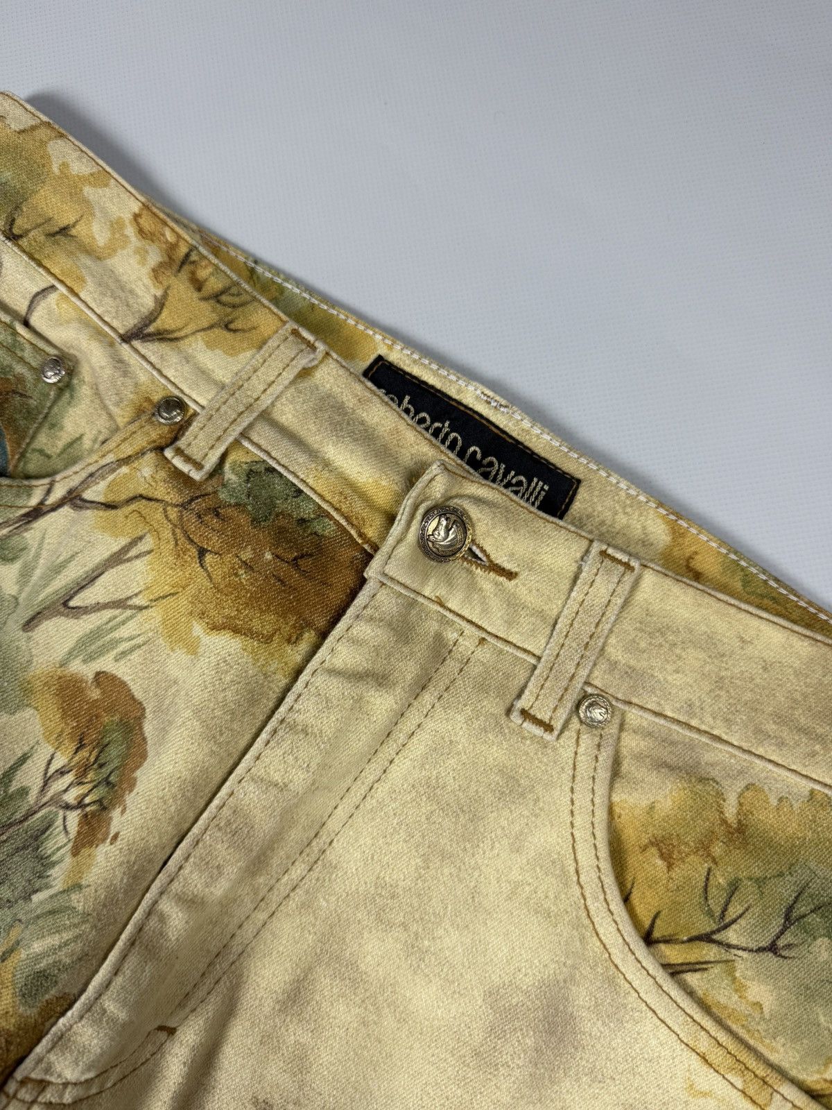 Roberto Cavalli Rare Roberto Cavalli Renaissance Angels Overprinted Jeans Size 32" / US 10 / IT 46 - 12 Thumbnail