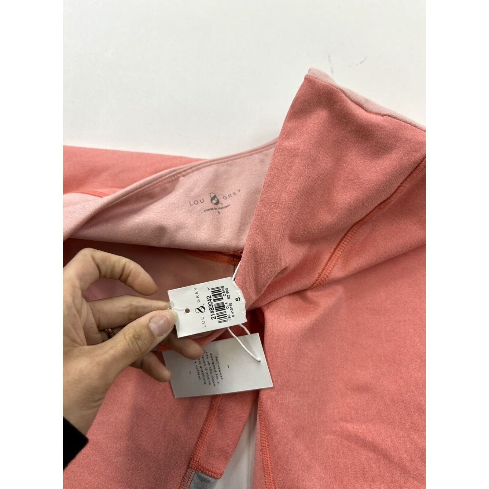 Lou & Grey Lou & Grey Leggings Women’s Small Pink Grey NWT Colorblock Yoga Gym & Training Ankle S Lou & Grey Womens Small Pink Grey Colorblock Leggings NWT Size 28" / US 6 / IT 42 - 4 Thumbnail