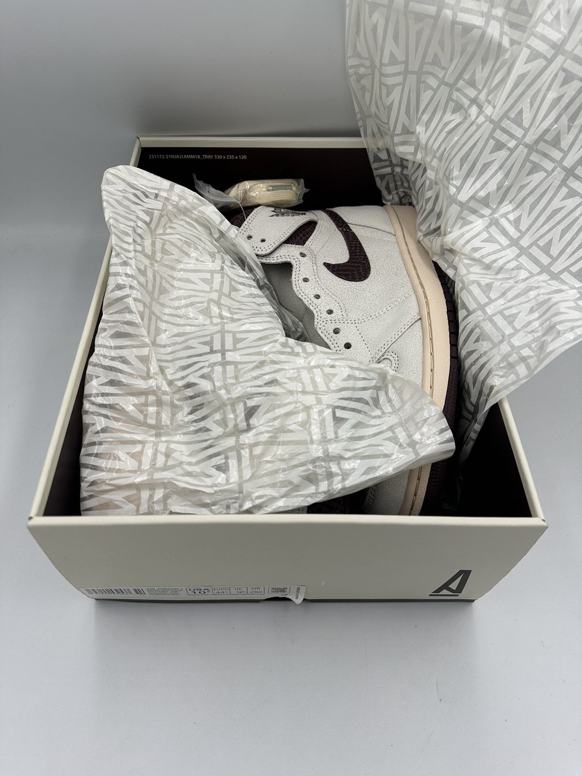 Jordan Brand Jordan 1 Retro High OG A Ma Maniére Size US 10.5 / EU 43-44 - 9 Thumbnail