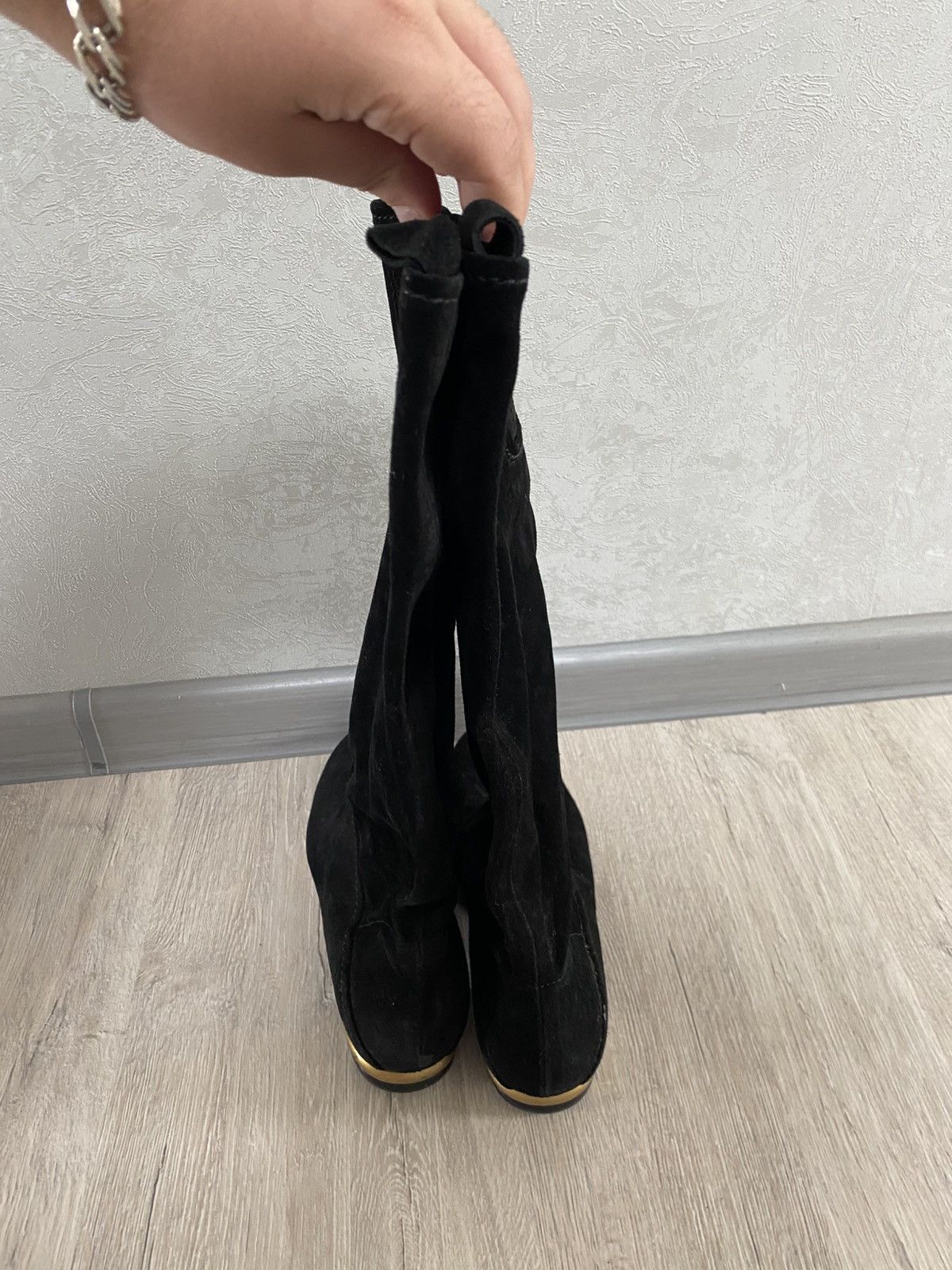Salvatore Ferragamo Salvatore Ferragamo Suede Boots Size US 6 / IT 36 - 3 Thumbnail