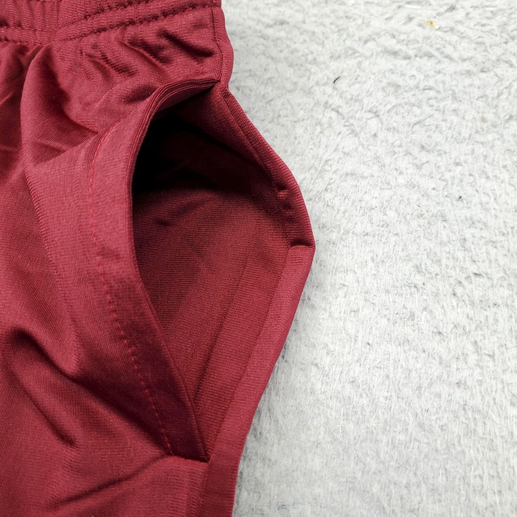 Vintage Ultra Performance Womens Burgundy Track Pants Sweatpants M Size Pockets Elastic Waist Athletic Streetwear Outdoor Size 32" / US 10 / IT 46 - 8 Thumbnail