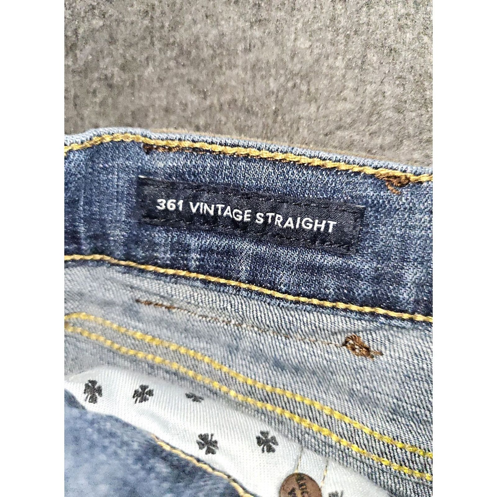 Lucky Brand Lucky Brand 361 Vintage Straight Jeans Men 34x26 Hemmed 1/2" Blue Denim Low Rise Stretch Pockets Comfort Easy Care City Preppy Size US 34 / EU 50 - 6 Thumbnail