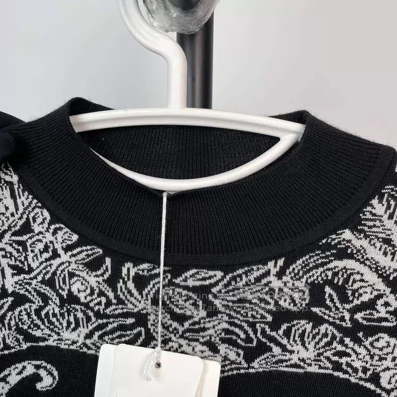 Hermes Hermes Black and White Leopard Print Cashmere Long Sleeve Size XS / US 0-2 / IT 36-38 - 4 Thumbnail