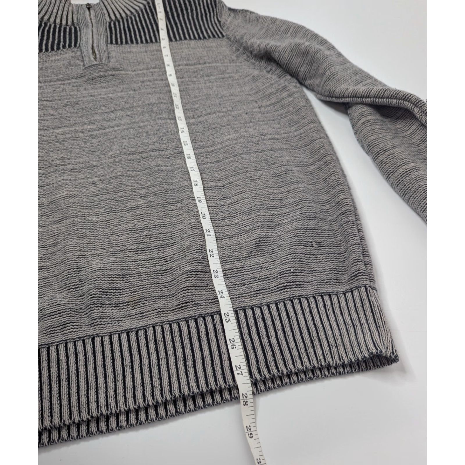Vintage Rock & Republic Sweatshirt Mens Quarter Zip Mock Neck 1/4 Zip Size M Gray/Black Long Sleeve Pullover - Regular Adult Mens Size US M / EU 48-50 / 2 - 4 Thumbnail