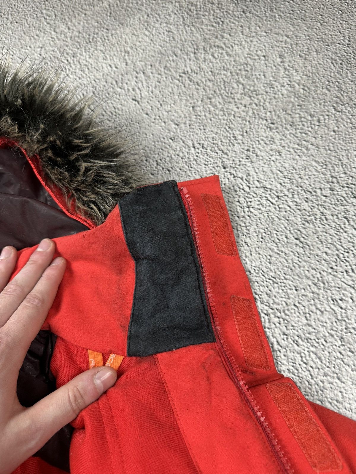 Nike ACG Vintage Nike ACG Jacket Gore-Tex Rain Coat Fur Fuzzy Outdoor Size US M / EU 48-50 / 2 - 14 Thumbnail