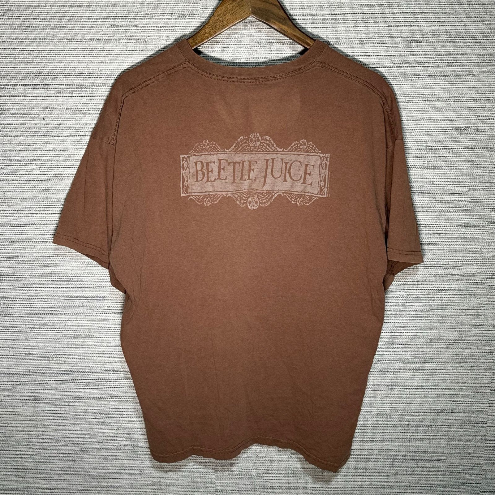 Vintage Vintage BeetleJuice Handbook For The Recently Deceased Tee Size US XL / EU 56 / 4 - 3 Thumbnail