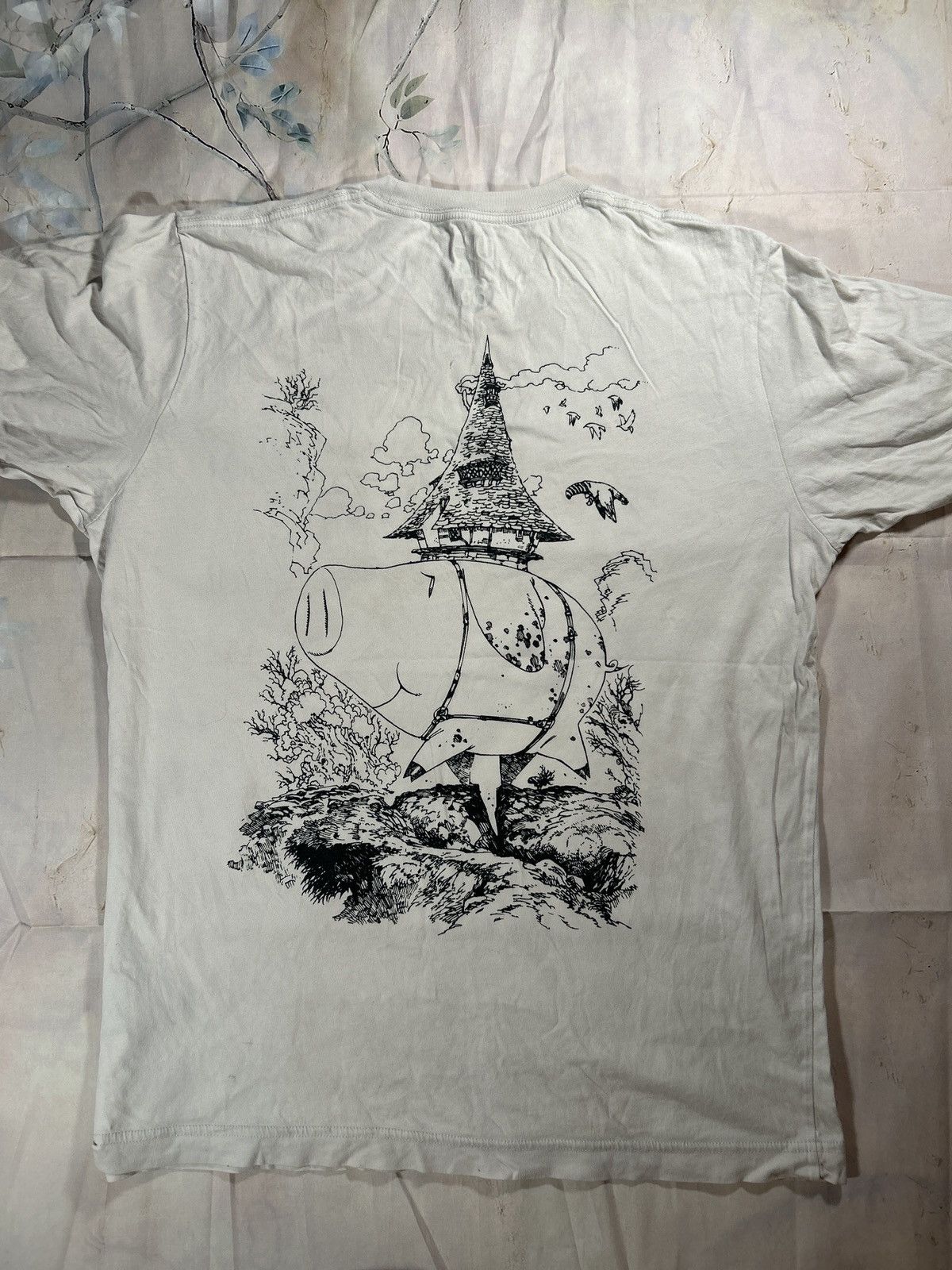 Uniqlo Uniqlo UT Seven Deadly Sins Hawk Shonen Jump 60th Ann. Tee Size US L / EU 52-54 / 3 - 2 Thumbnail