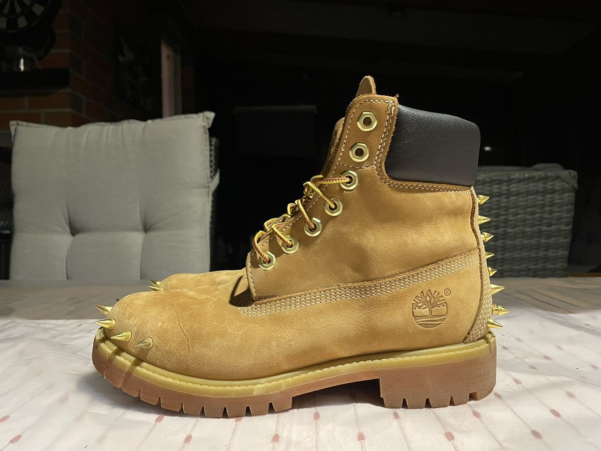 Timberland COSTUM PUNK SPIKES TIMBS Size US 8 / EU 41 - 4 Thumbnail