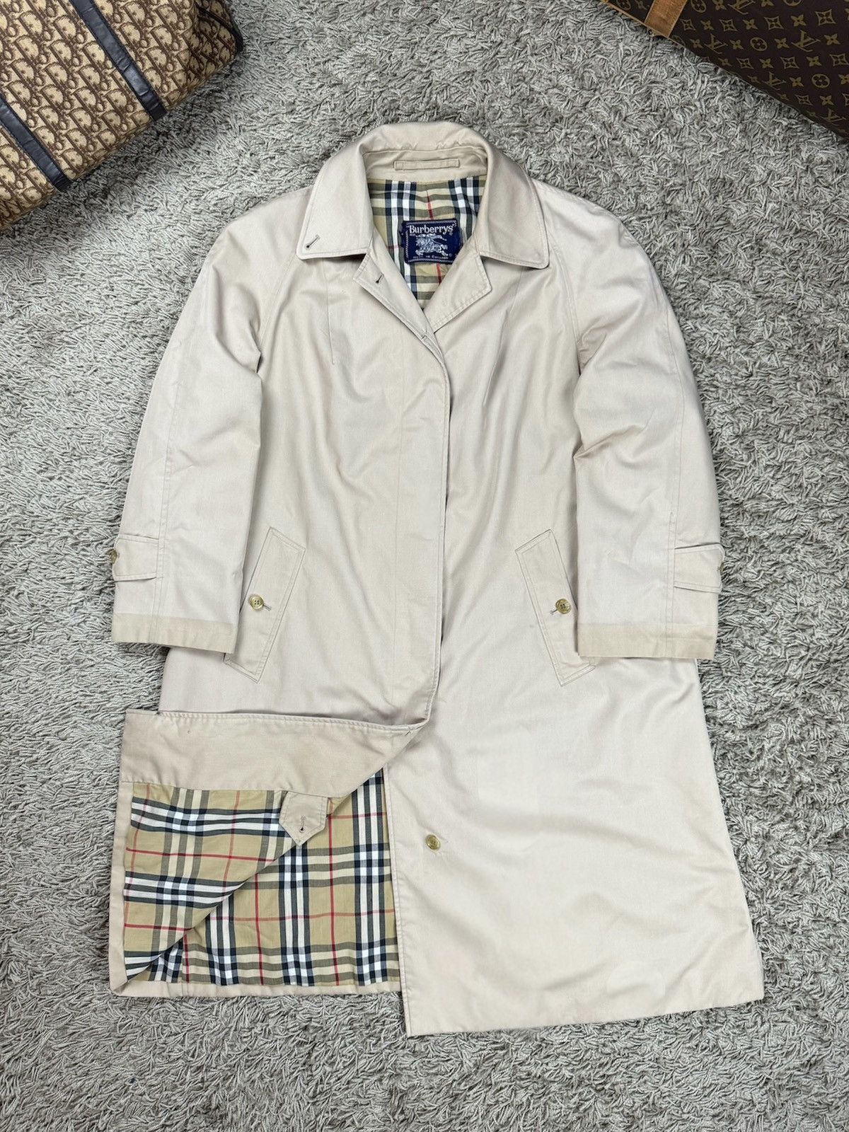 Burberry × Vintage Vintage trench coat Burberry original luxury streetwear item Size L / US 10 / IT 46 - 1 Thumbnail
