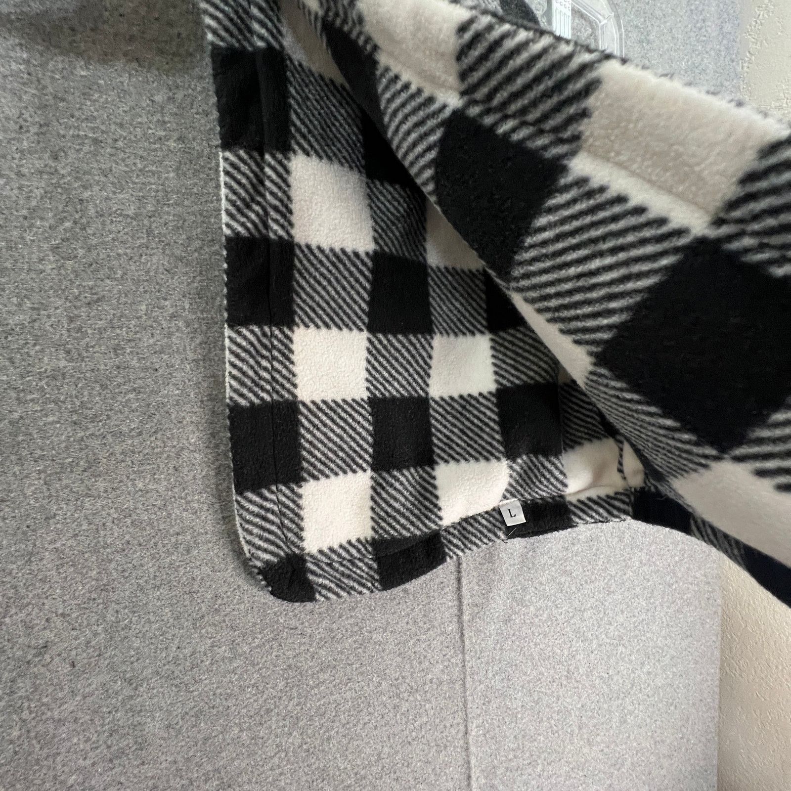 Other Scoodie Black and White Plaid Women's Scarves & Hood Size ONE SIZE - 9 Thumbnail