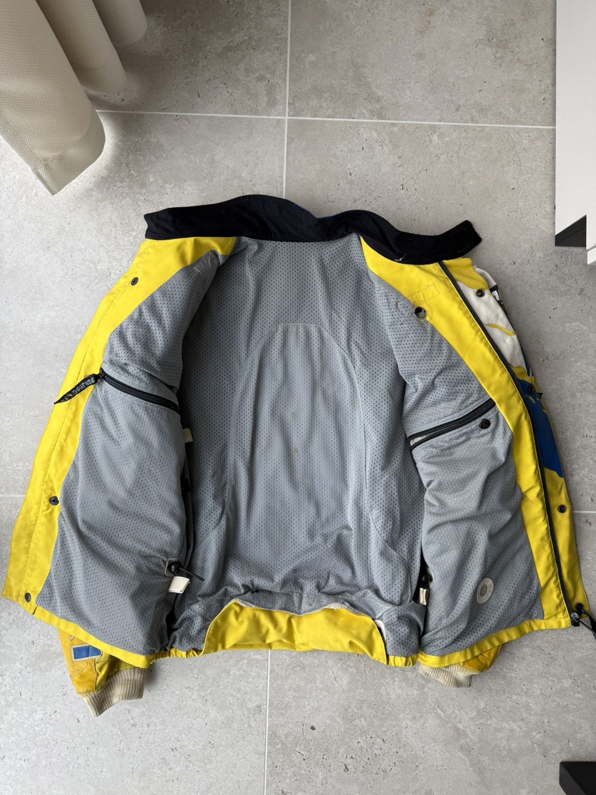 Dainese 🔥VERY RARE Dainese Hydrogen Racing Jacket Suzuki Honda🔥 Size US L / EU 52-54 / 3 - 10 Thumbnail