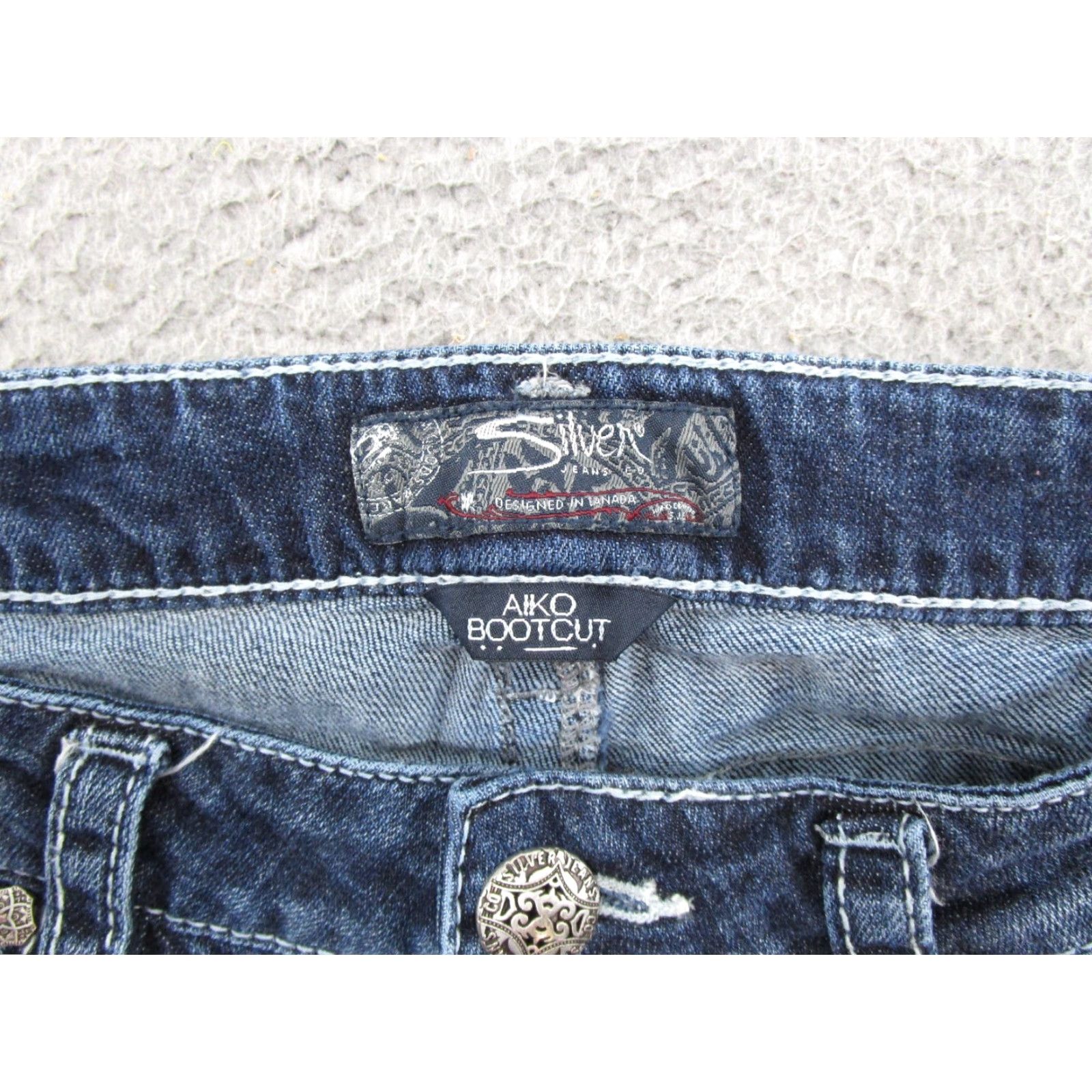 Silver Jeans Co. Silver Jeans Co Aiko Bootcut Blue Stretch Denim Jeans Women's 31x31 Y2K Size 31 Blue Bootcut Denim Women’s Jeans Y2K Stretch Aiko Silver Jeans Co Size 24" / US 00 / IT 34 - 4 Thumbnail