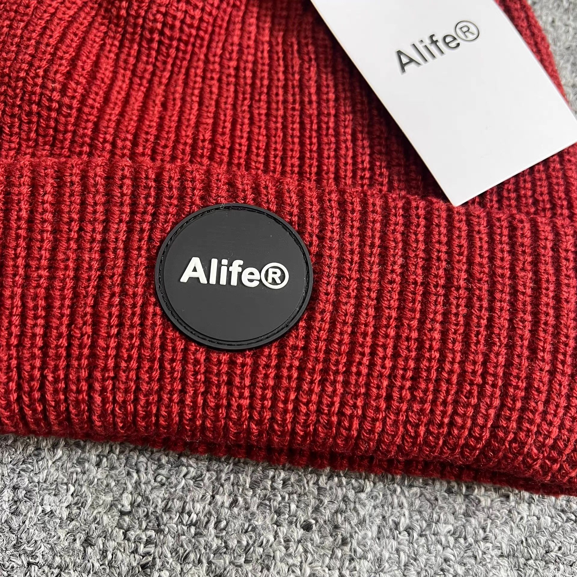 Alife Alife® Soft Rubber Patch Knitted Beanie Q7 Size ONE SIZE - 8 Thumbnail